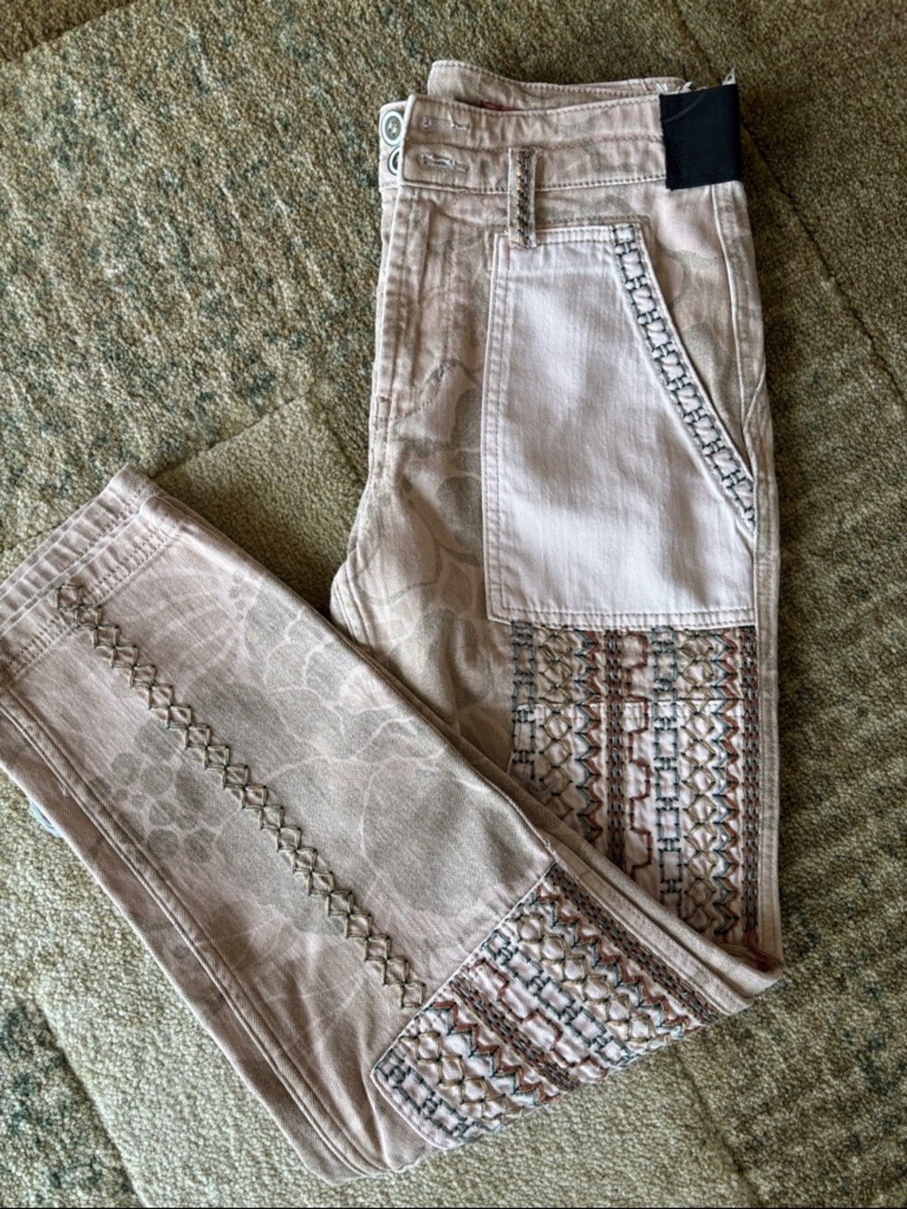 Anthropology’s Pilcro Neutral Patchwork Wide-Leg Jeans in Beige and Cream - Picture 14 of 15
